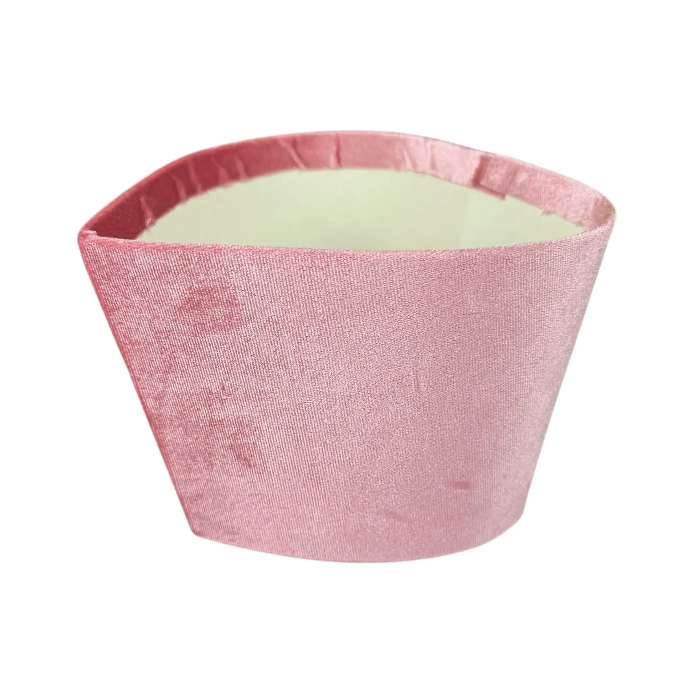 Velvet heart-shaped flower box, dark pink