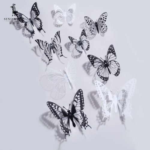 Cutie cu fluturi decorativi alb-negru