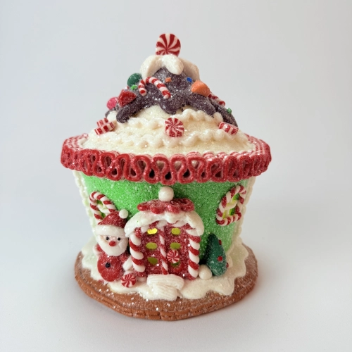 Figurina din ceramica "Casa de turta dulce #16"